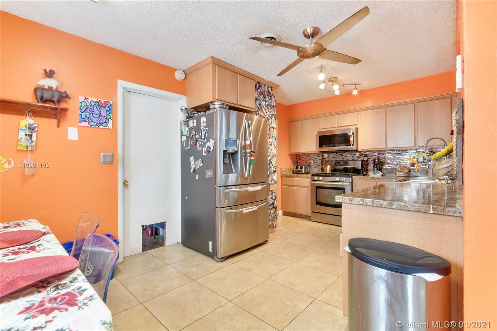 Sunrise, FL 33313,5941 NW 14th Ct