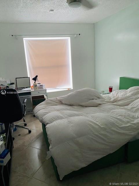 Pembroke Pines, FL 33029,18570 NW 22nd Ct