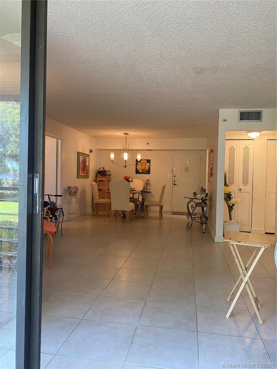 Pembroke Pines, FL 33026,1100 Saint Charles Pl #101