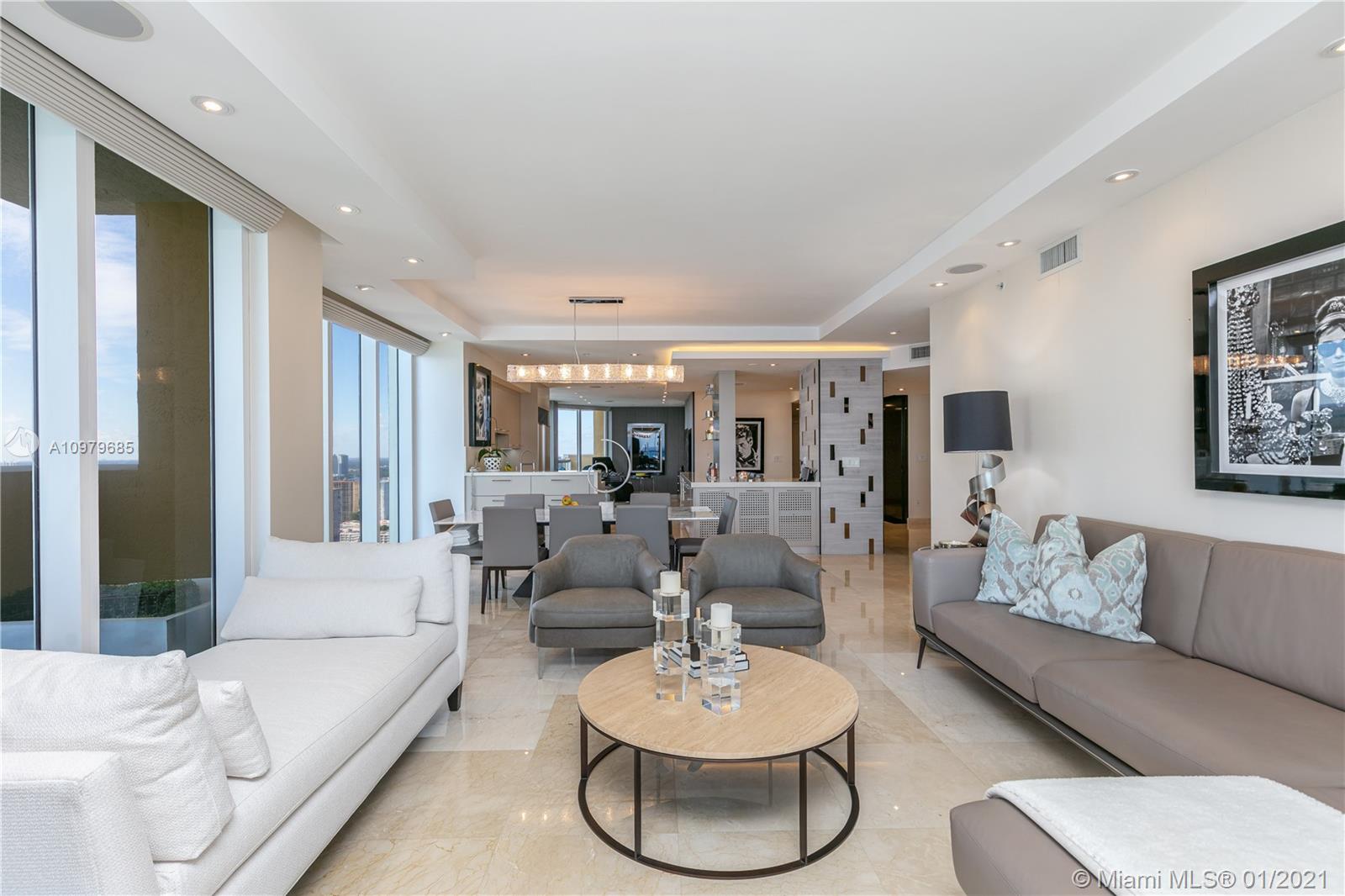 Sunny Isles Beach, FL 33160,17875 Collins Ave #3506