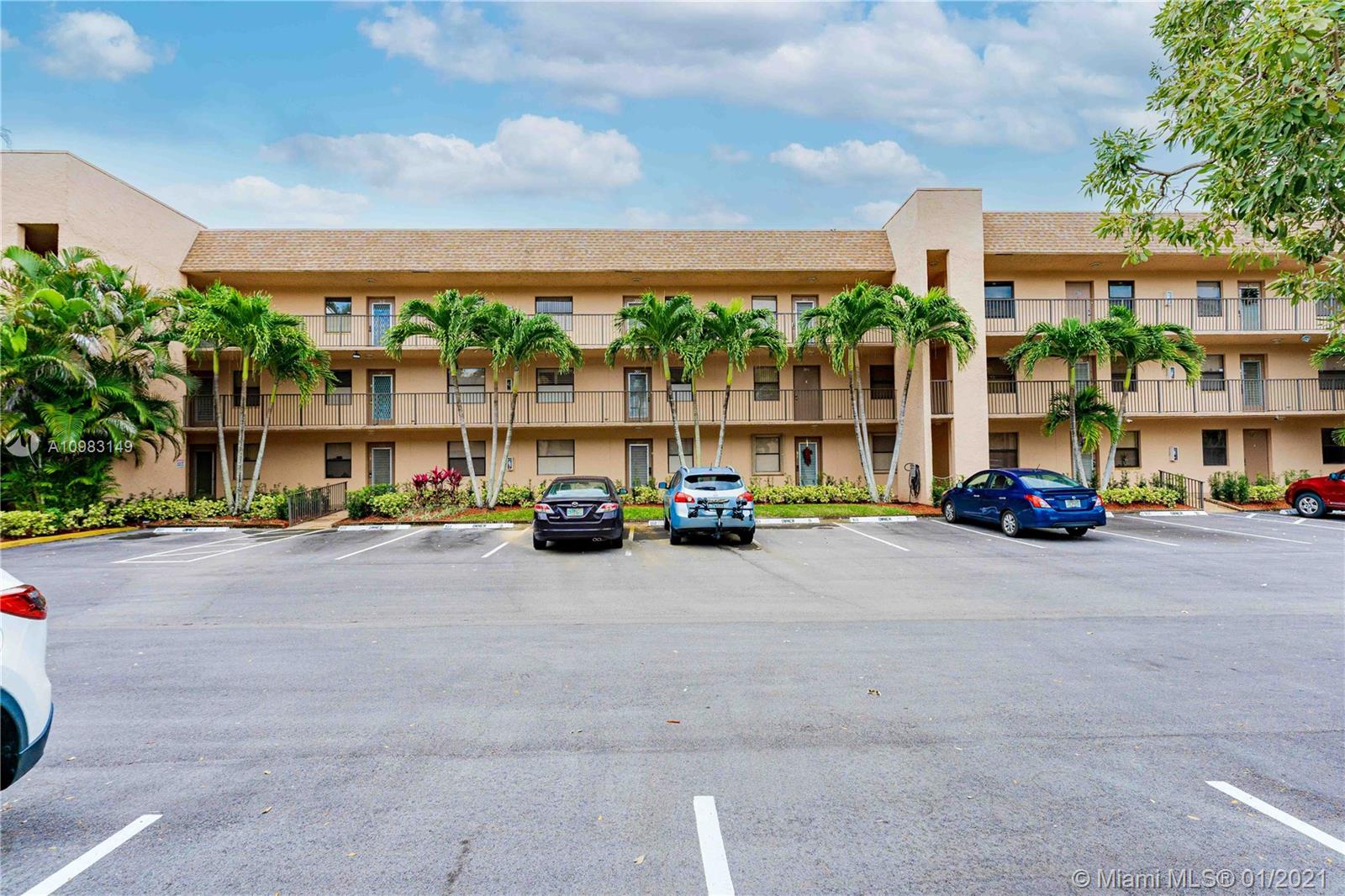 Sunrise, FL 33322,10405 Sunrise Lakes Blvd #201