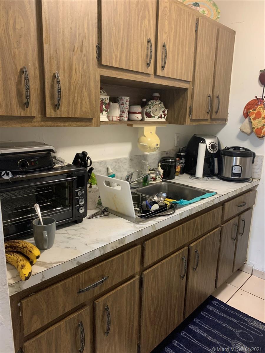 Hialeah, FL 33012,4655 Palm Ave #332