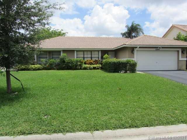 10846 NW 10th Pl, Coral Springs, FL 33071