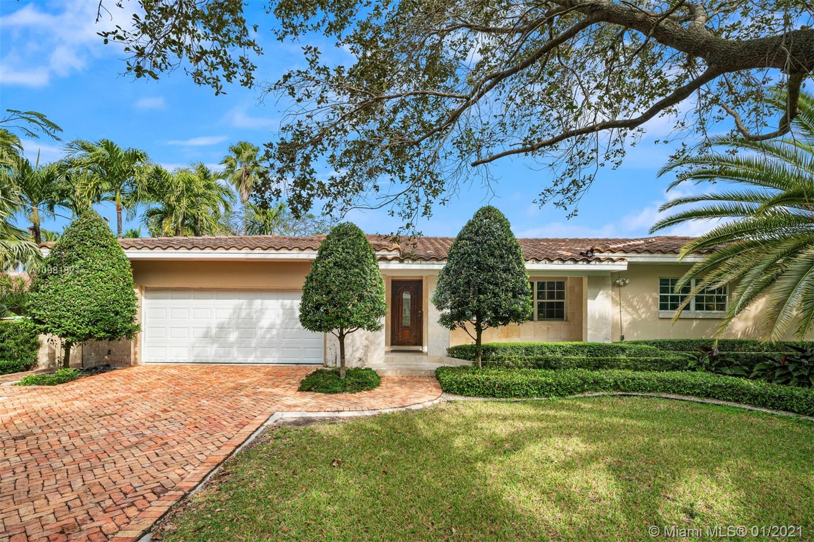 5005 Orduna Dr, Coral Gables, FL 33146