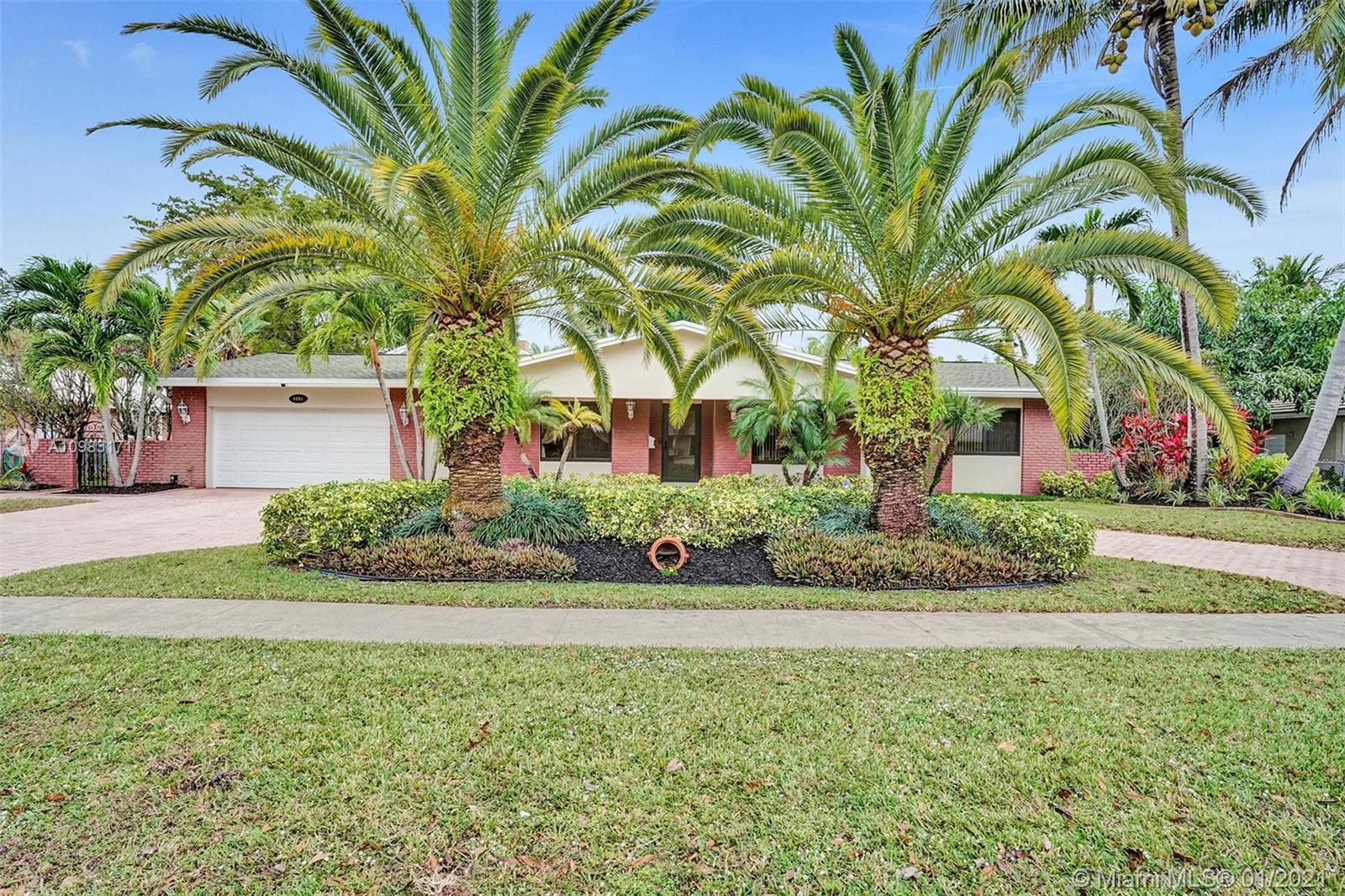 6041 SW 8th Ct, Plantation, FL 33317