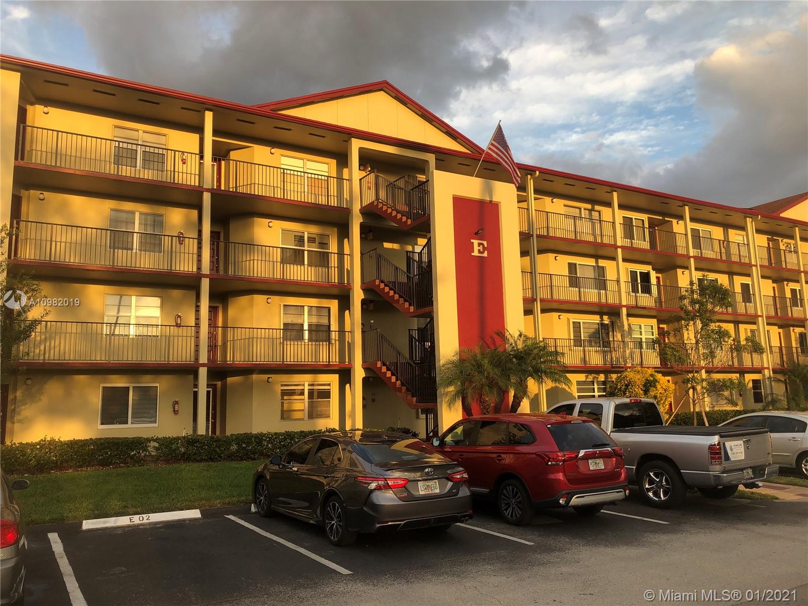 901 SW 128th Ave #102E, Pembroke Pines, FL 33027