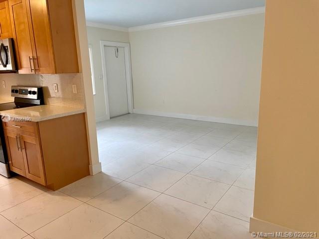 Coral Gables, FL 33133,95 Edgewater Dr #103