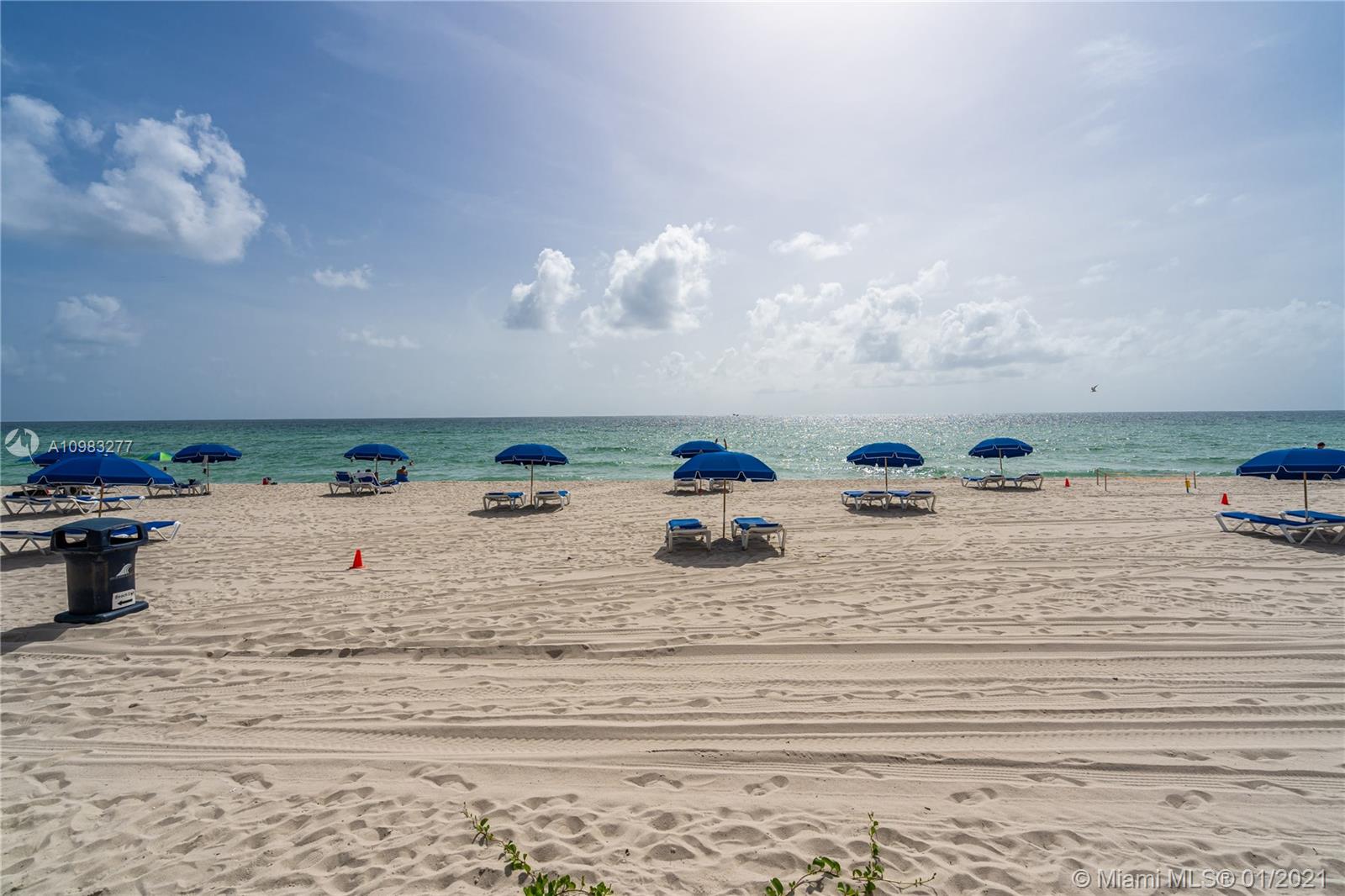 Sunny Isles Beach, FL 33160,19201 Collins Ave #548