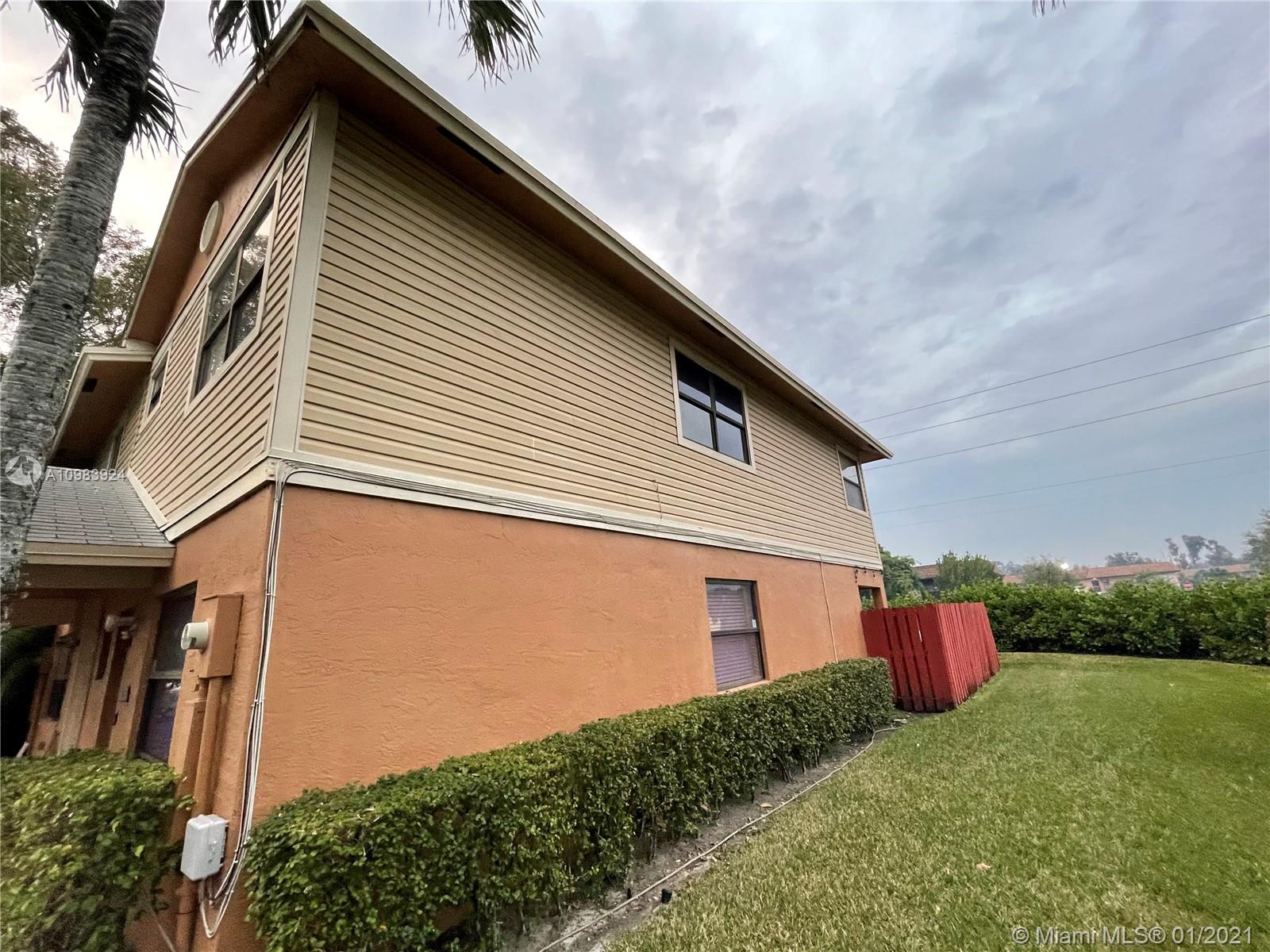 Pembroke Pines, FL 33026,10501 NW 8th St #10501