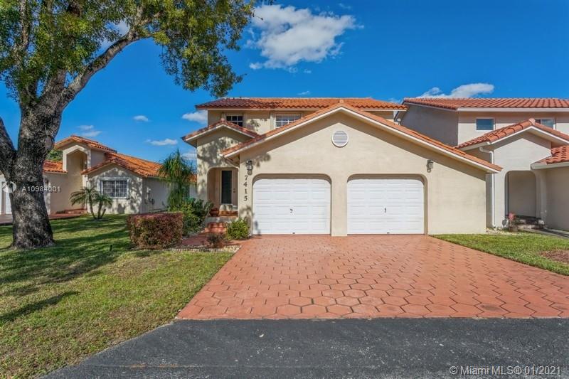 7415 Coldstream Dr, Hialeah, FL 33015