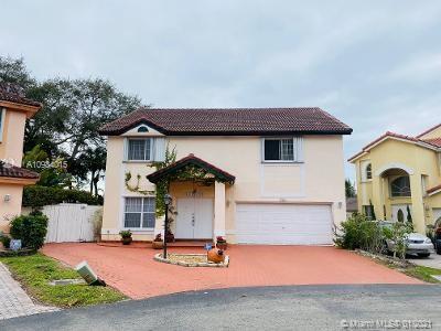 Hialeah, FL 33015,18654 NW 79th Ct