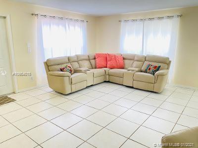 Hialeah, FL 33015,18654 NW 79th Ct