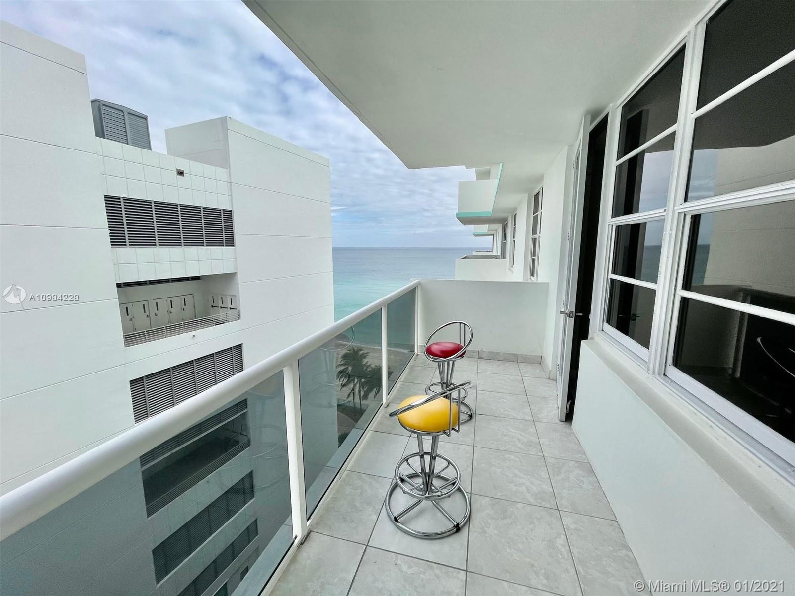 Hollywood, FL 33019,3725 S Ocean Dr #1105