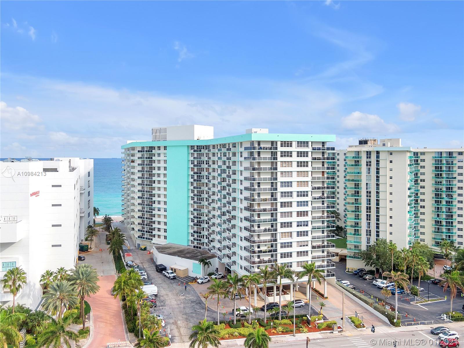 Hollywood, FL 33019,3725 S Ocean Dr #411