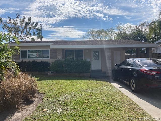 560 NE 46th St, Oakland Park, FL 33334