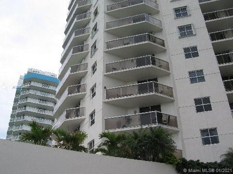 Miami Beach, FL 33140,5880 Collins Ave #403