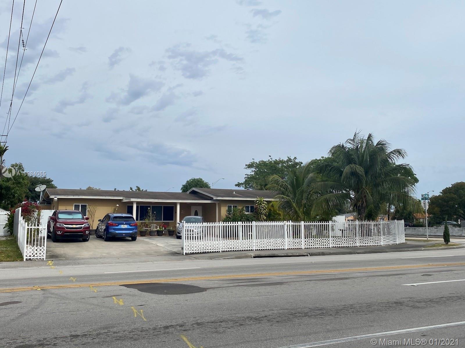 5701 NW 114th St, Hialeah, FL 33012