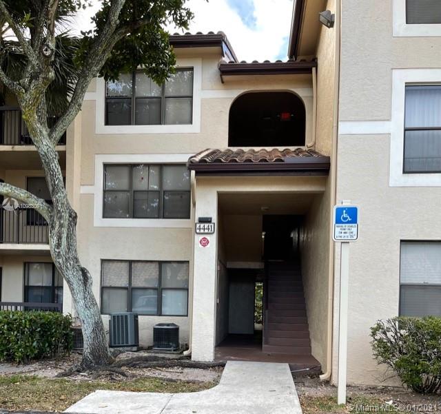 4441 W Mcnab Rd #26, Pompano Beach, FL 33069