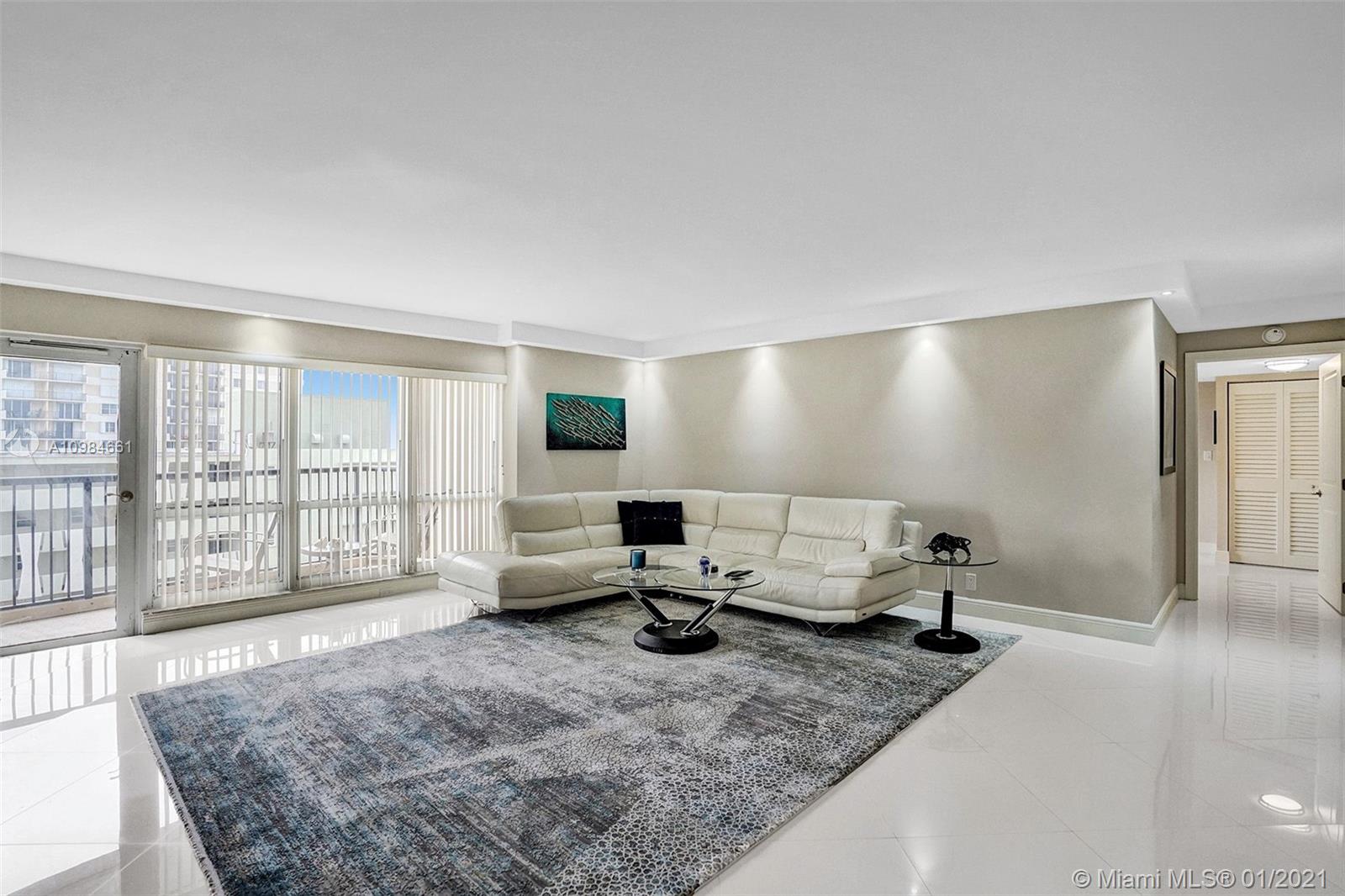 Lauderdale By The Sea, FL 33062,1800 S Ocean Blvd #902