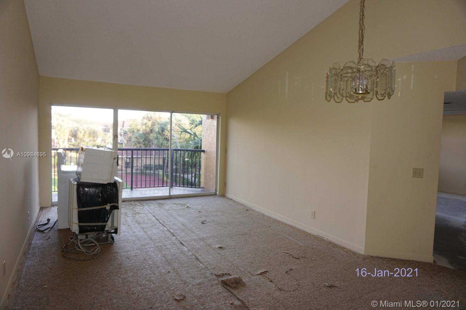 Coral Springs, FL 33067,8801 Wiles Rd #308