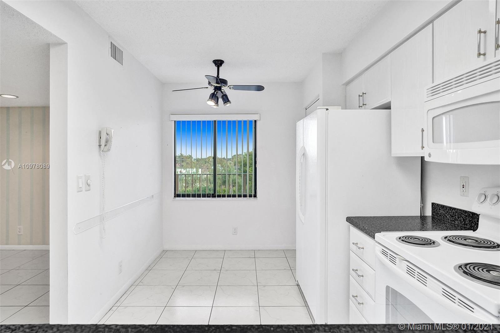 Delray Beach, FL 33446,6655 Kensington Ln #402