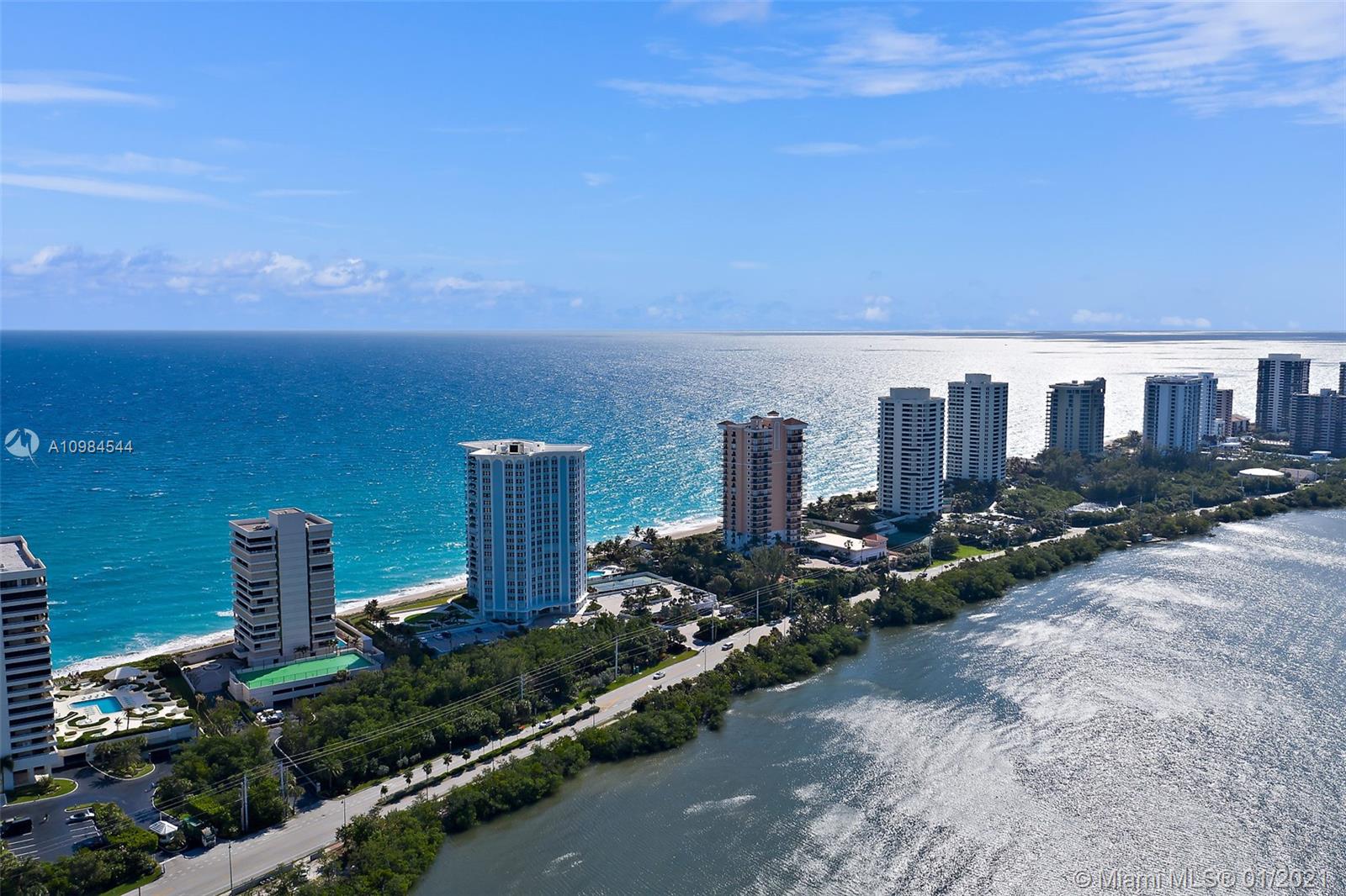 Singer Island, FL 33404,5250 N Ocean Dr #16N