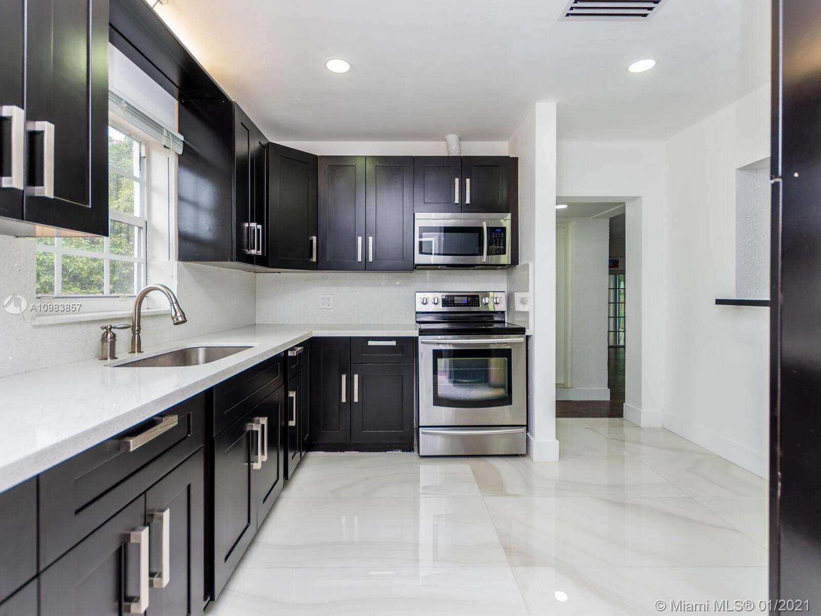 739 NW 112th St, Miami, FL 33168
