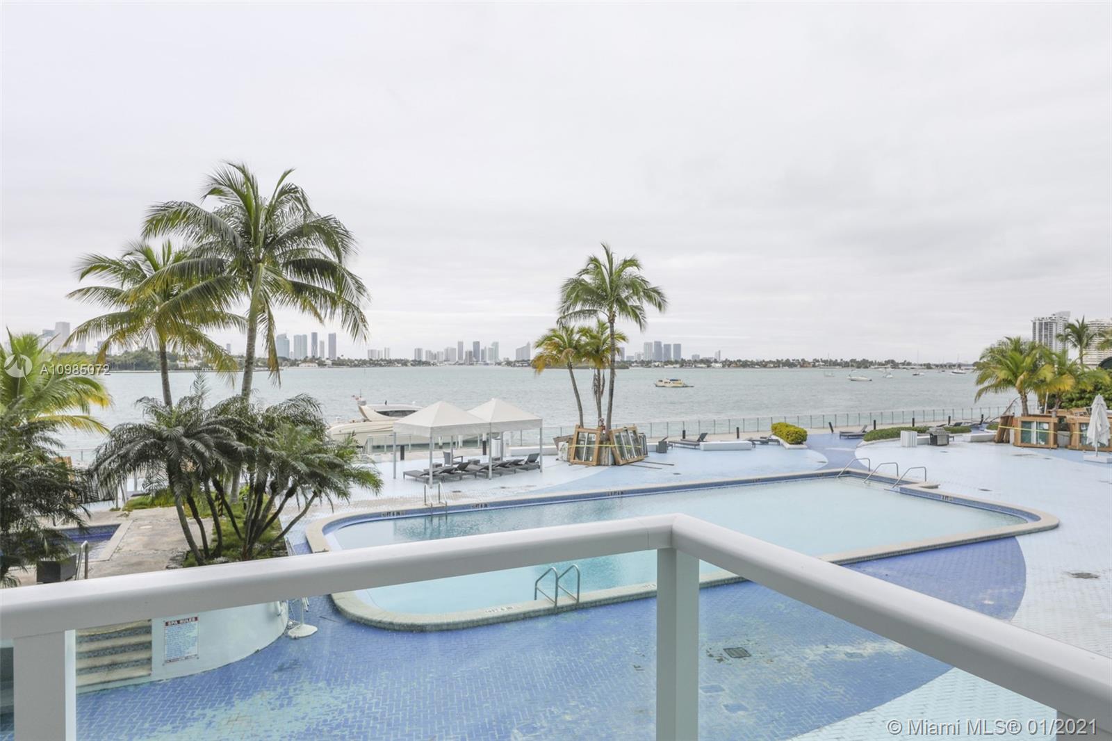 Miami Beach, FL 33139,1000 West Ave #218