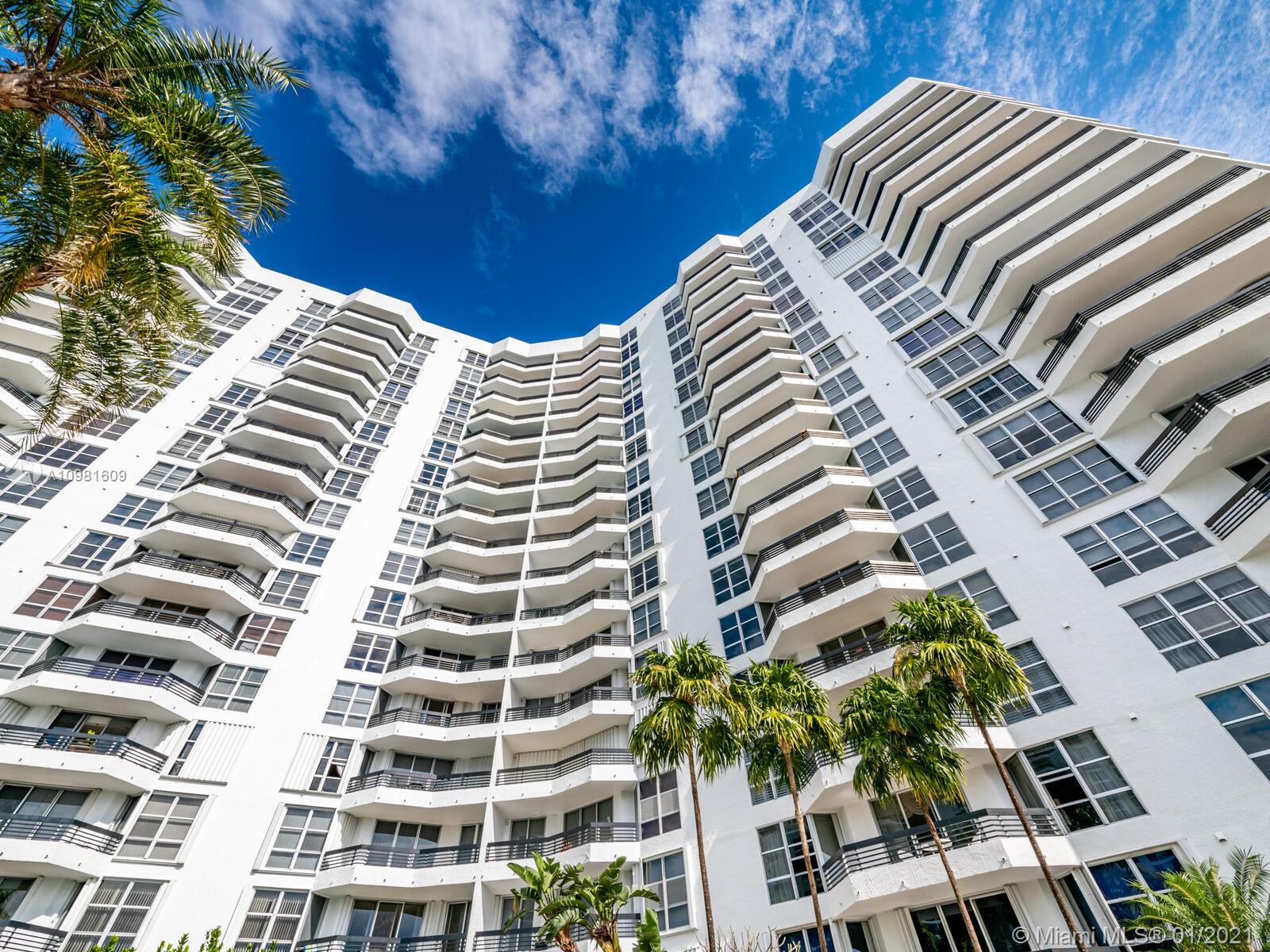 3600 Mystic Pointe Dr #1813, Aventura, FL 33180