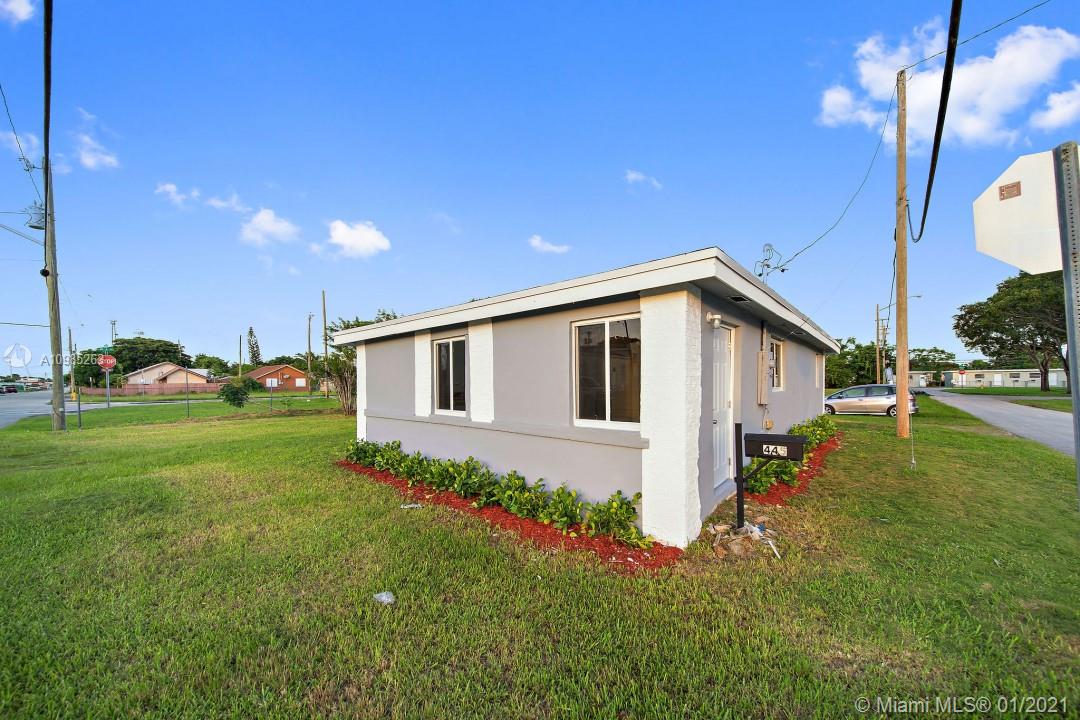 Homestead, FL 33030,445 SW 6th Ct