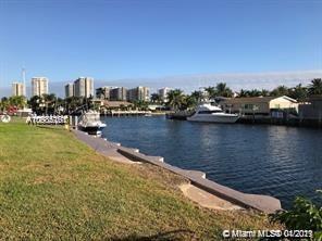 Hallandale Beach, FL 33009,137 Golden Isles Dr #1408