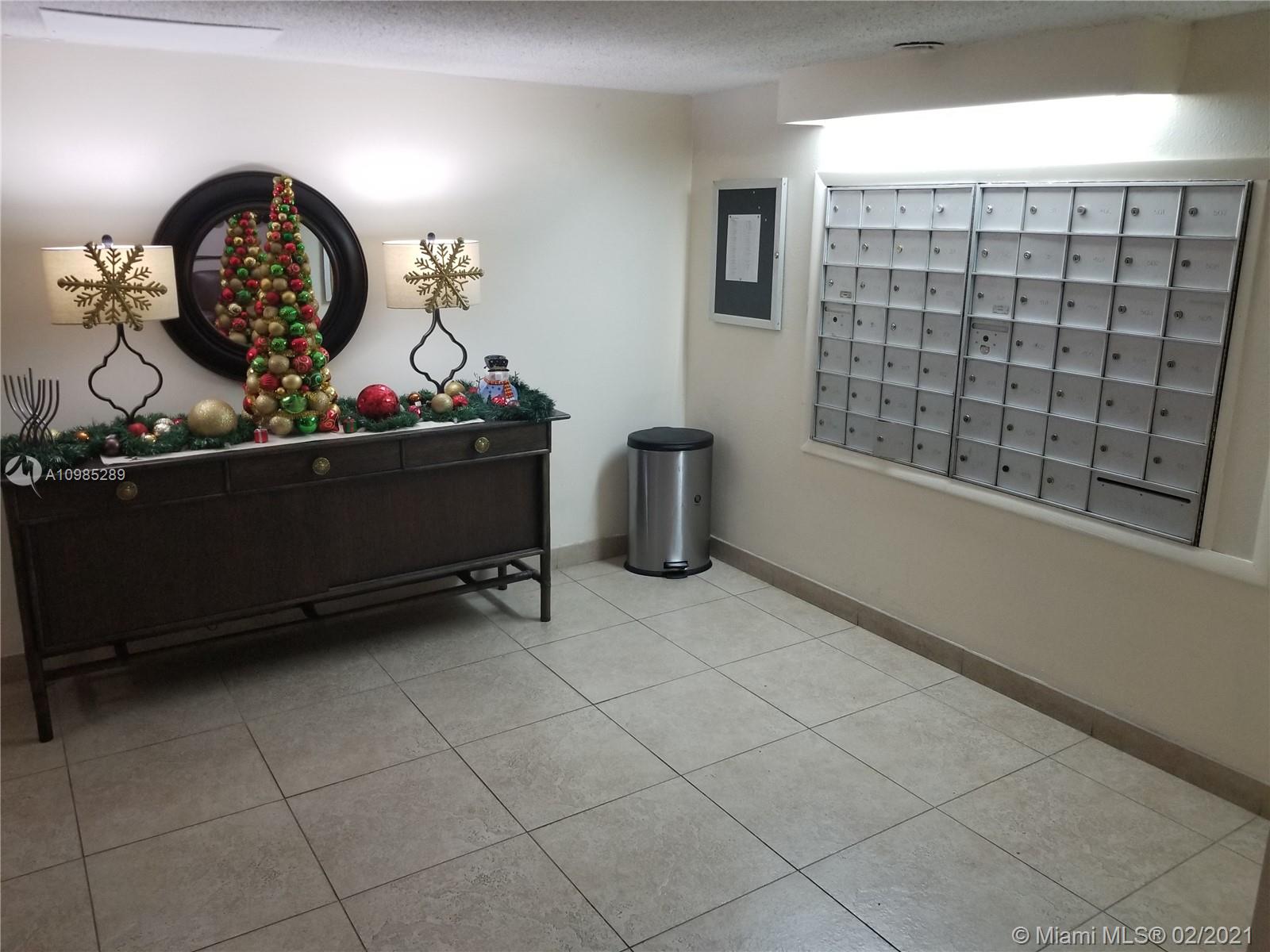 Plantation, FL 33317,6700 Cypress Rd #103