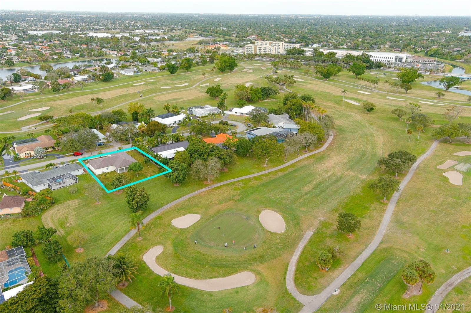 Photo 32 of 9740 Palmetto Club Ln in Miami - MLS A10985270