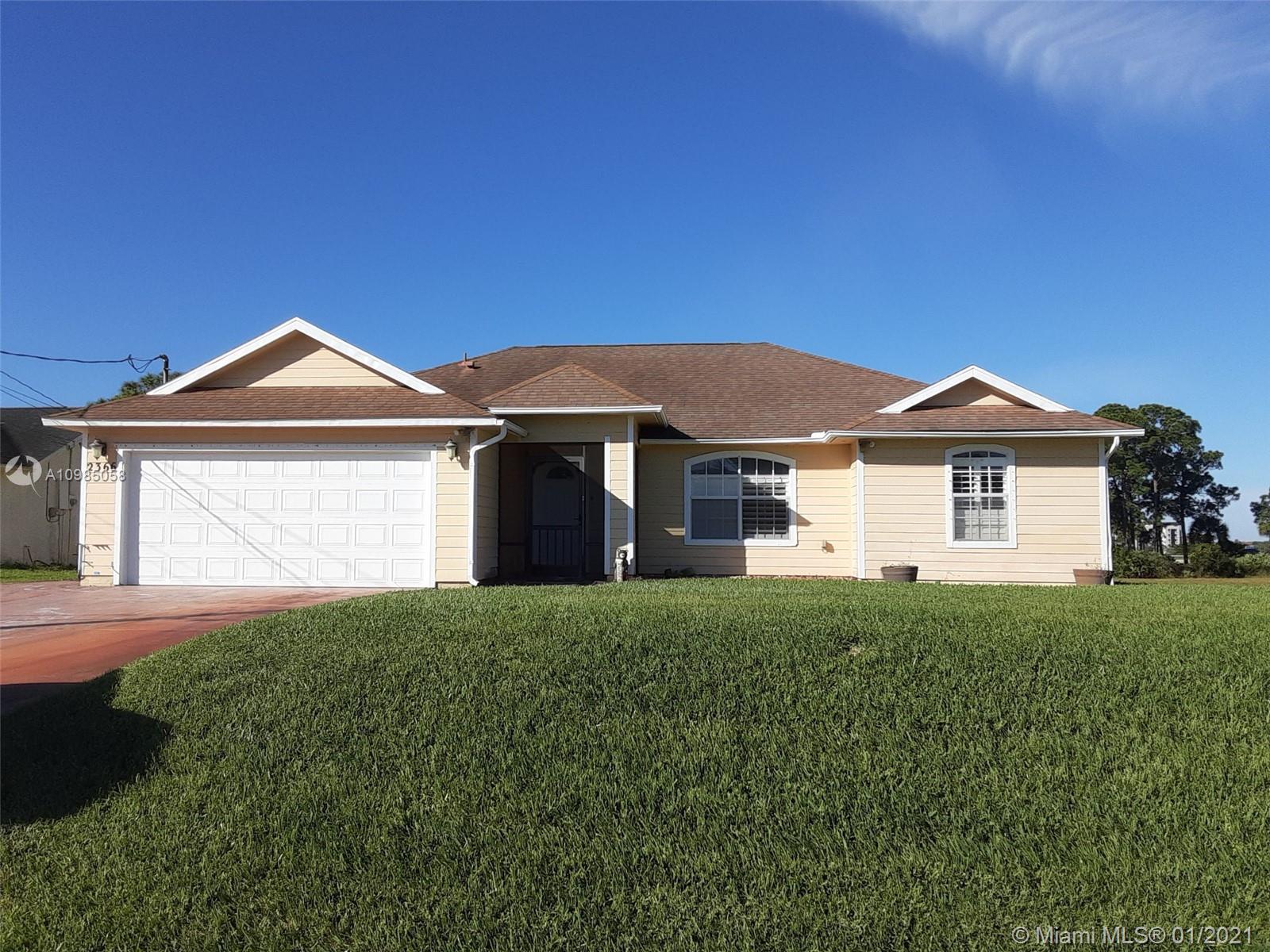 2366 SW Alminar St, Port St. Lucie, FL 34953