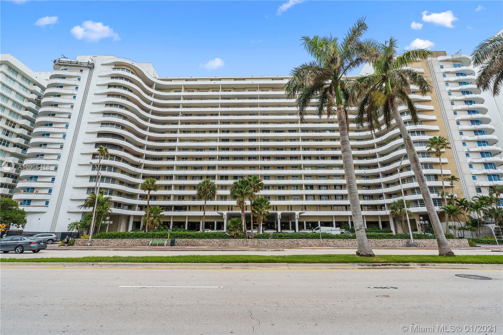 5555 Collins Ave #15Z, Miami Beach, FL 33140