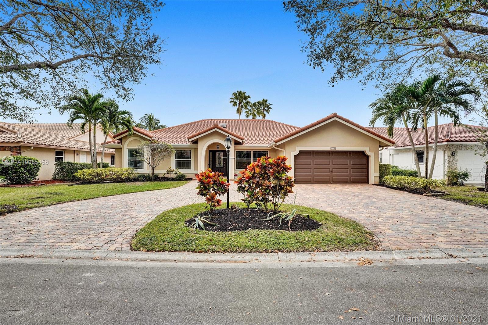 5271 NW 90th Ter, Coral Springs, FL 33067