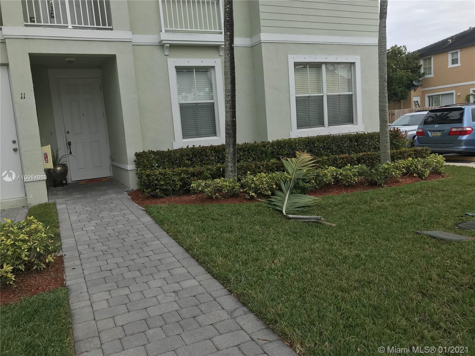 Homestead, FL 33033,208 SE 29th Ave #11