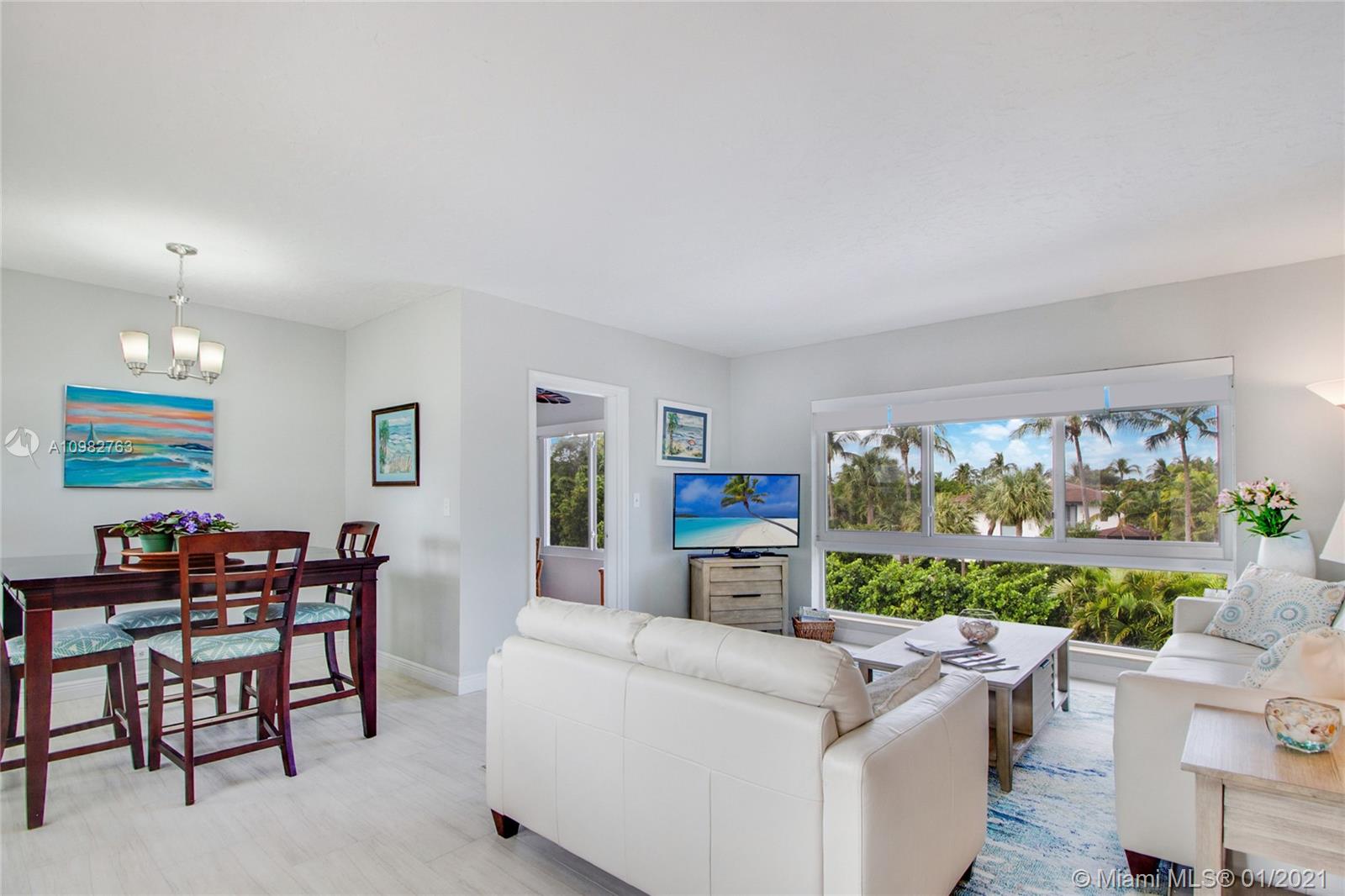 Bal Harbour, FL 33154,9920 Collins Ave #22