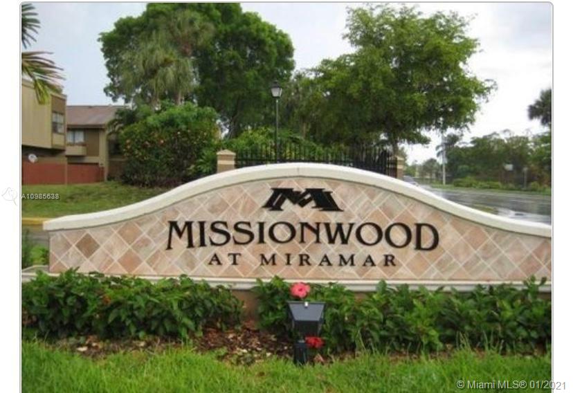 8398 N Missionwood Cir, Miramar, FL 33025