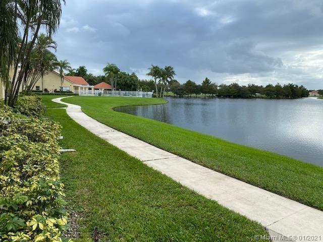 13060 Vista Isles Dr #216, Sunrise, FL 33325