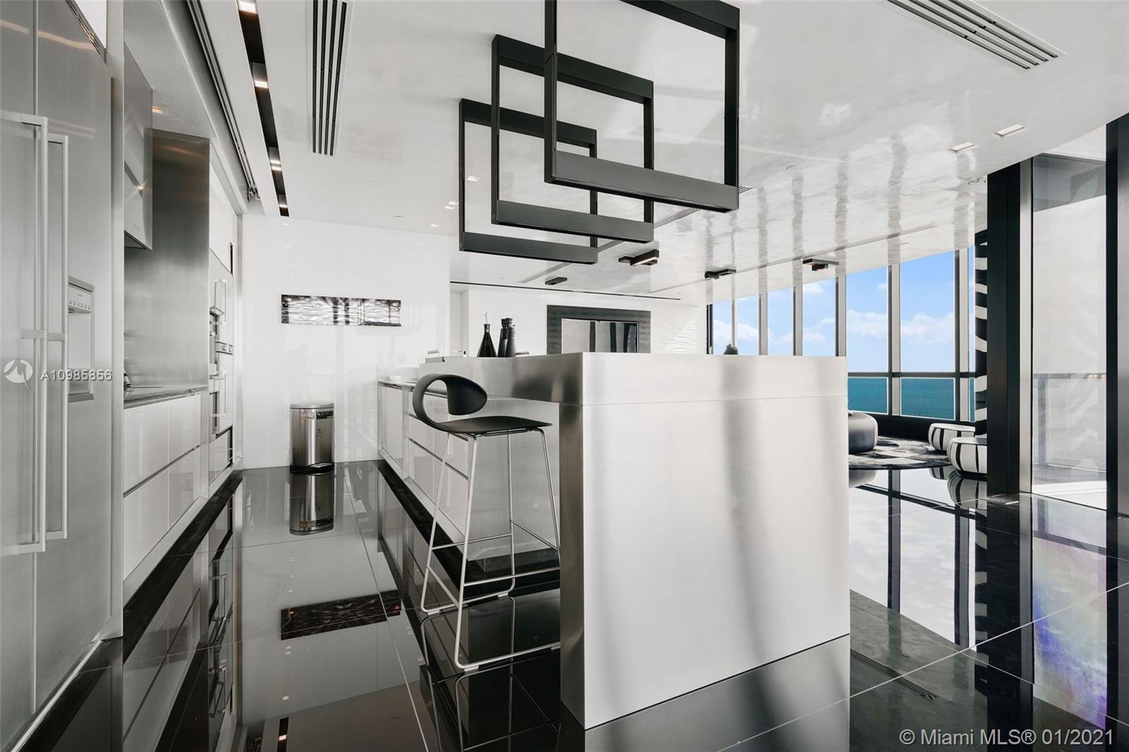 Miami Beach, FL 33139,100 S Pointe Dr #3003