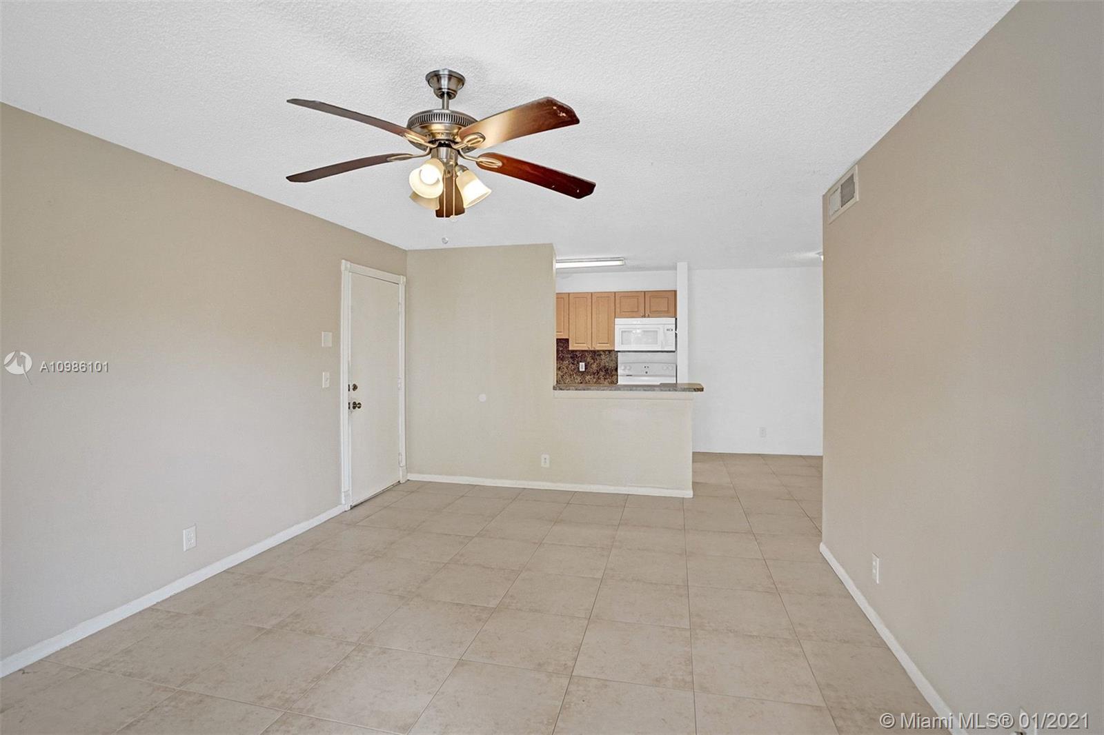 Plantation, FL 33324,10749 Cleary Blvd #209