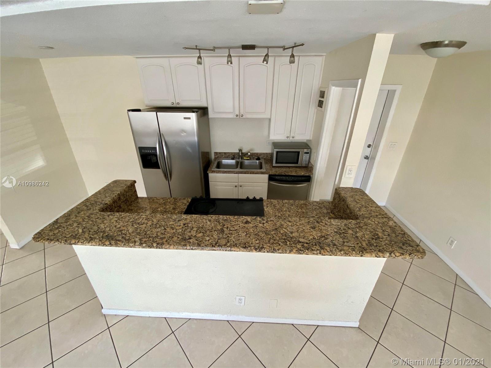 Lake Worth, FL 33460,616 Lucerne Ave #5