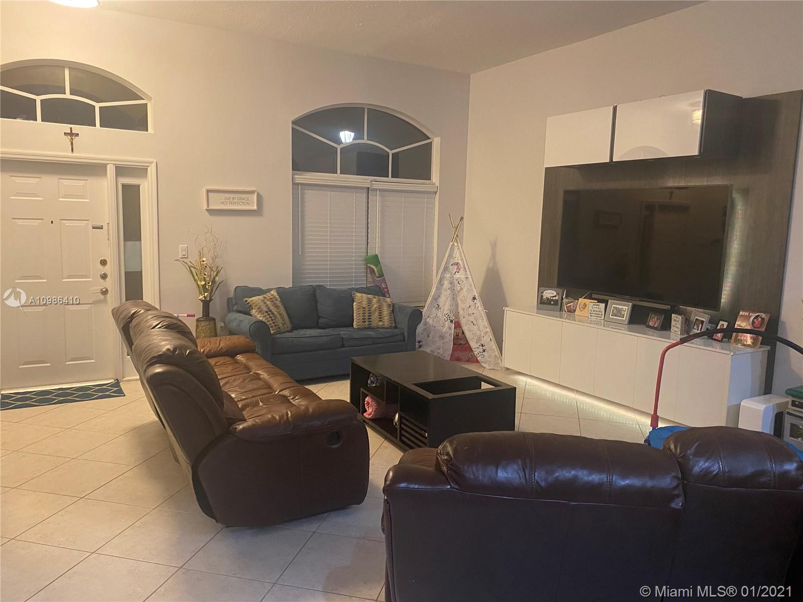 Pembroke Pines, FL 33028