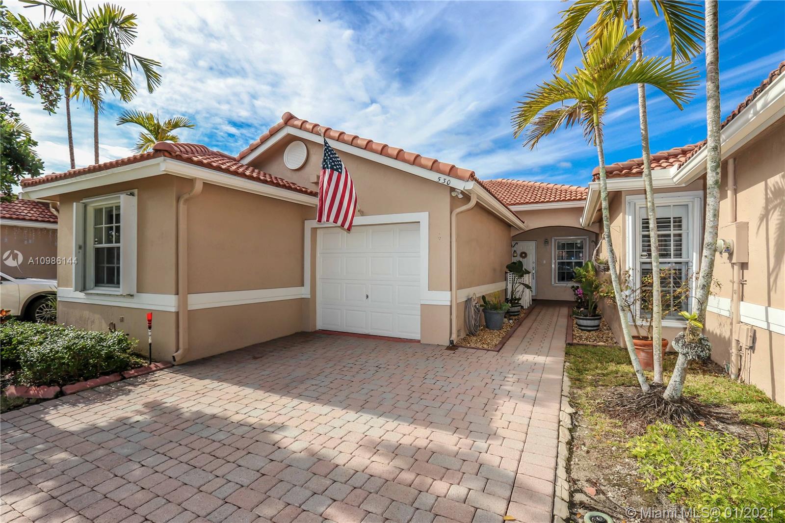 530 NW 129th Way, Pembroke Pines, FL 33028