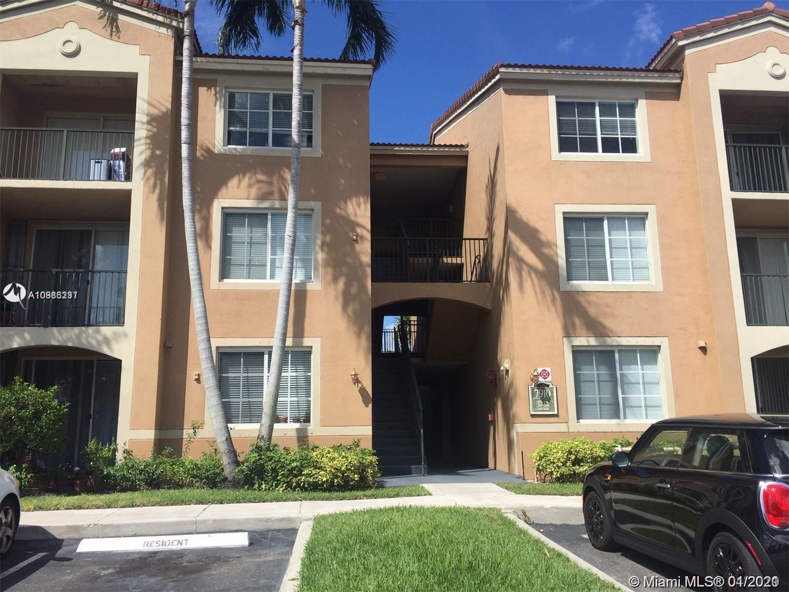 7910 N Nob Hill Rd #206, Tamarac, FL 33321