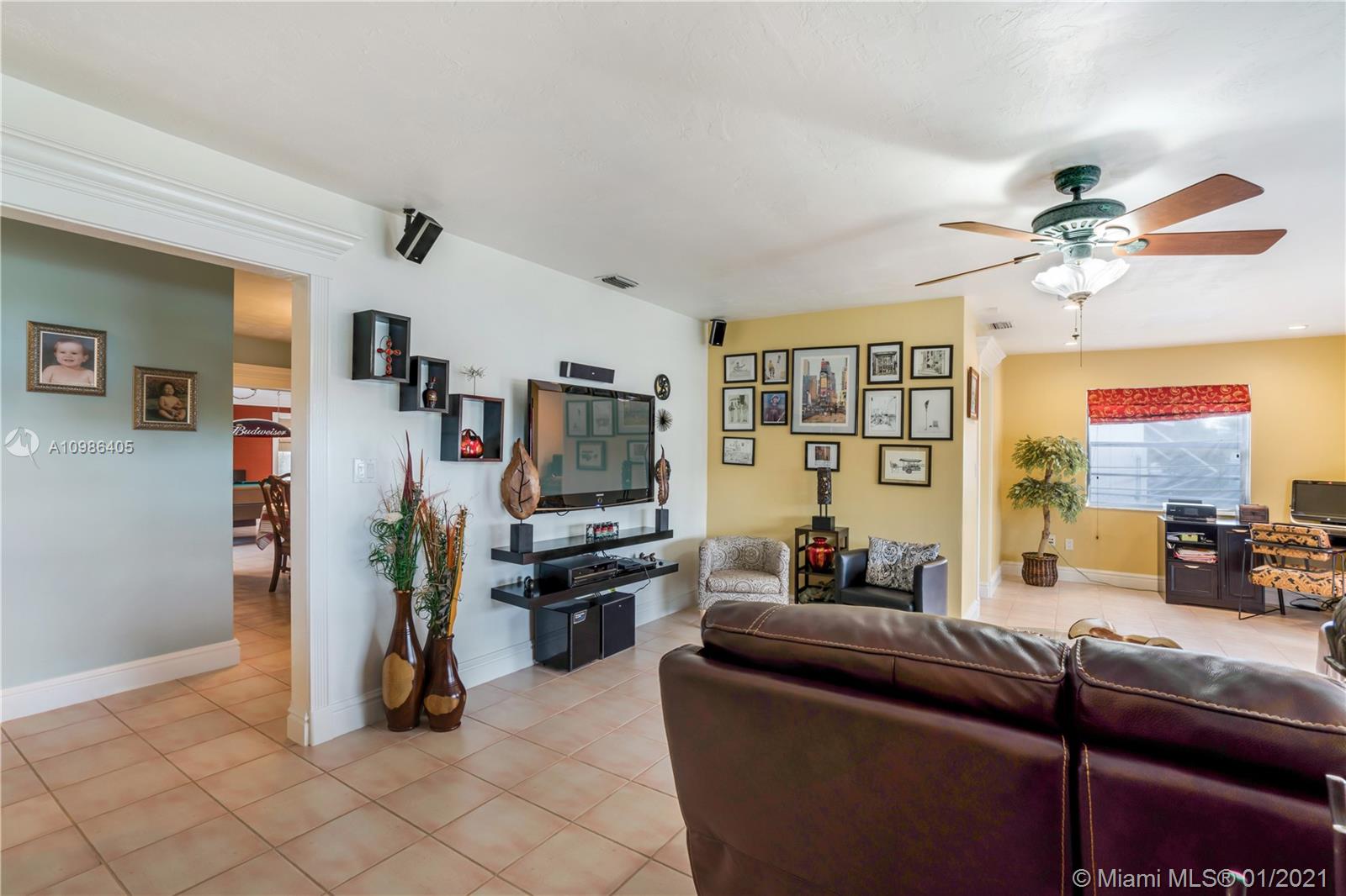 Palmetto Bay, FL 33157,9102 SW 182nd St