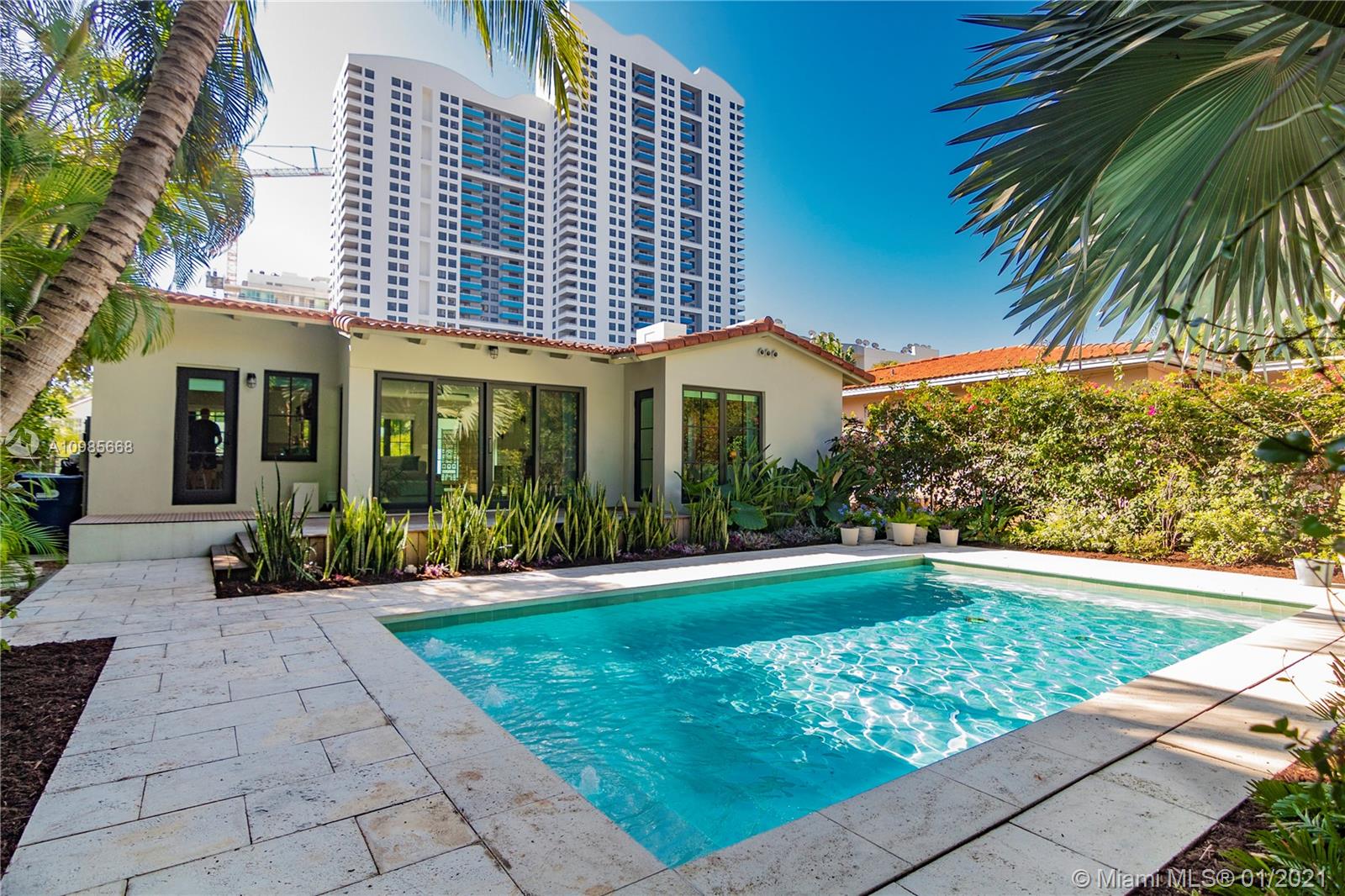 1311 14th Ter, Miami Beach, FL 33139