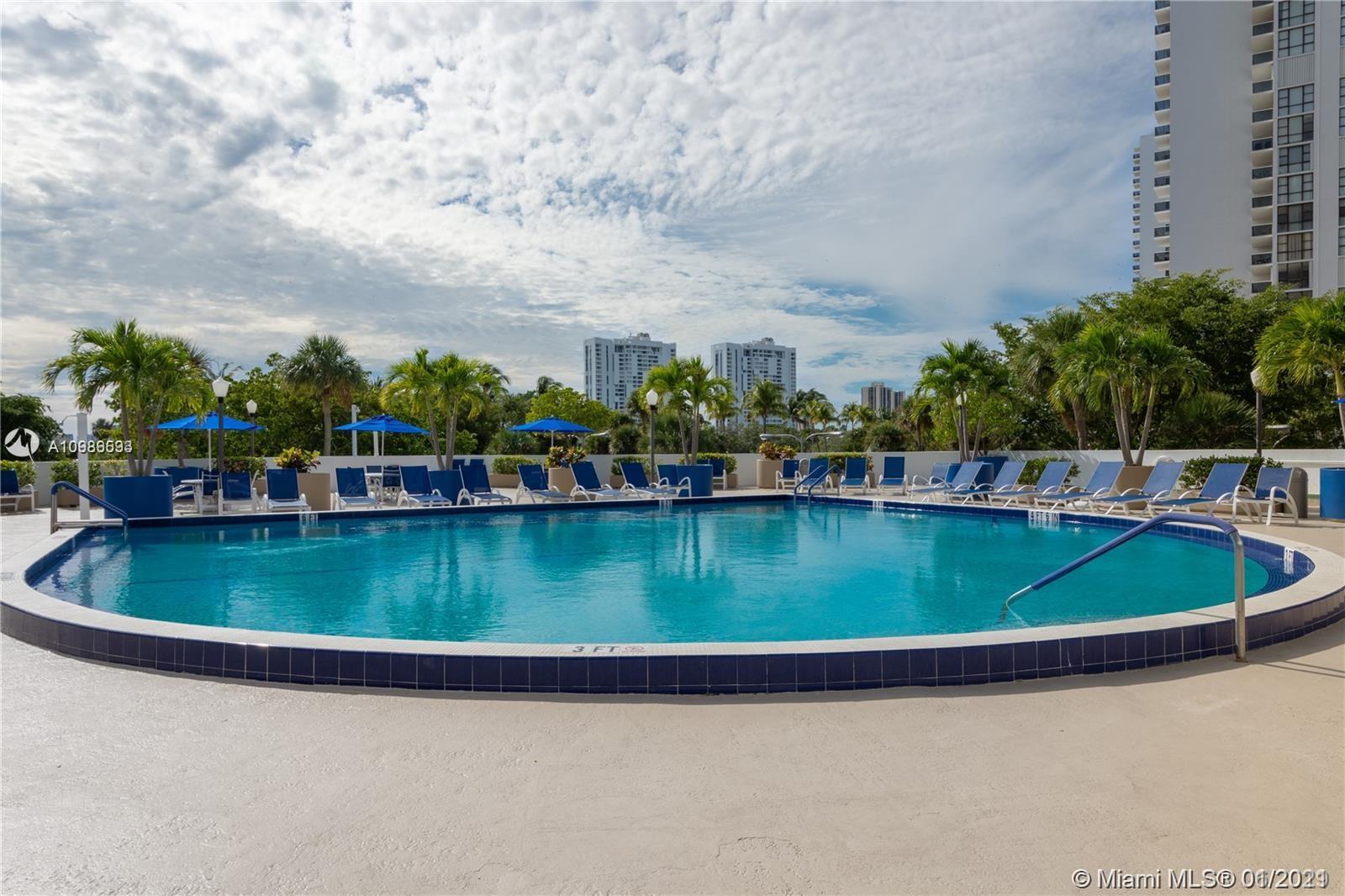 Aventura, FL 33180,3731 N Country Club Dr #1125