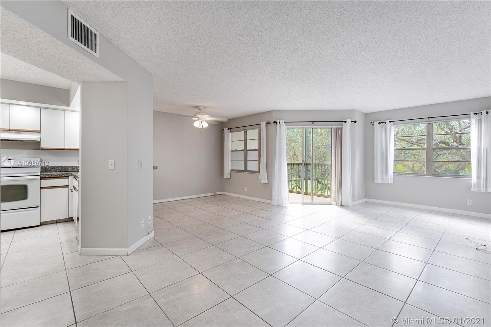 1000 SW 125th Ave #N312, Pembroke Pines, FL 33027